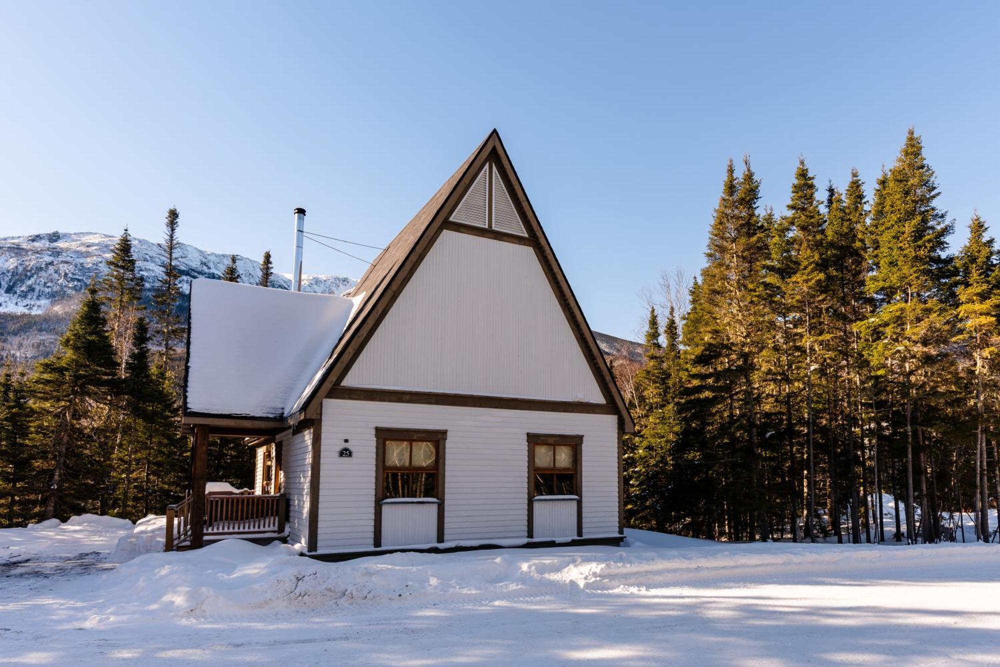 Gite Du Mont-Albert - Sepaq Sainte Anne-des-Chênes Екстериор снимка