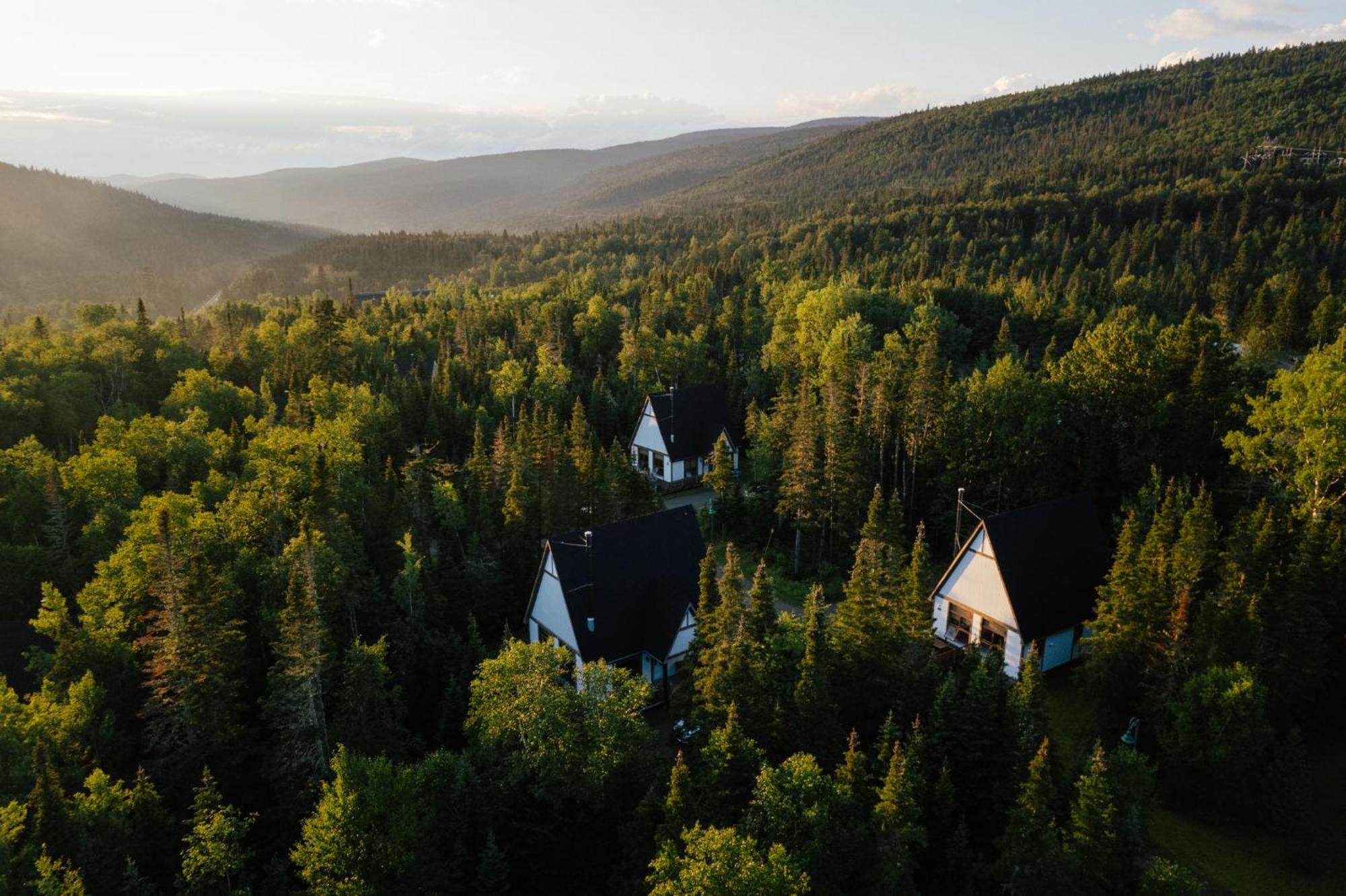 Gite Du Mont-Albert - Sepaq Sainte Anne-des-Chênes Екстериор снимка