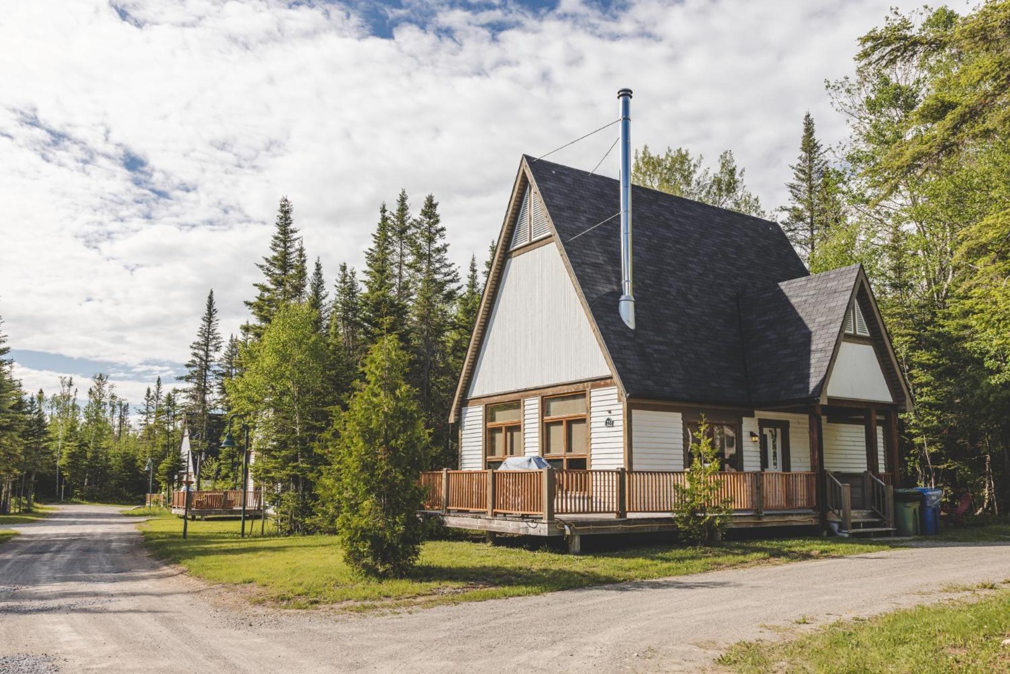 Gite Du Mont-Albert - Sepaq Sainte Anne-des-Chênes Екстериор снимка
