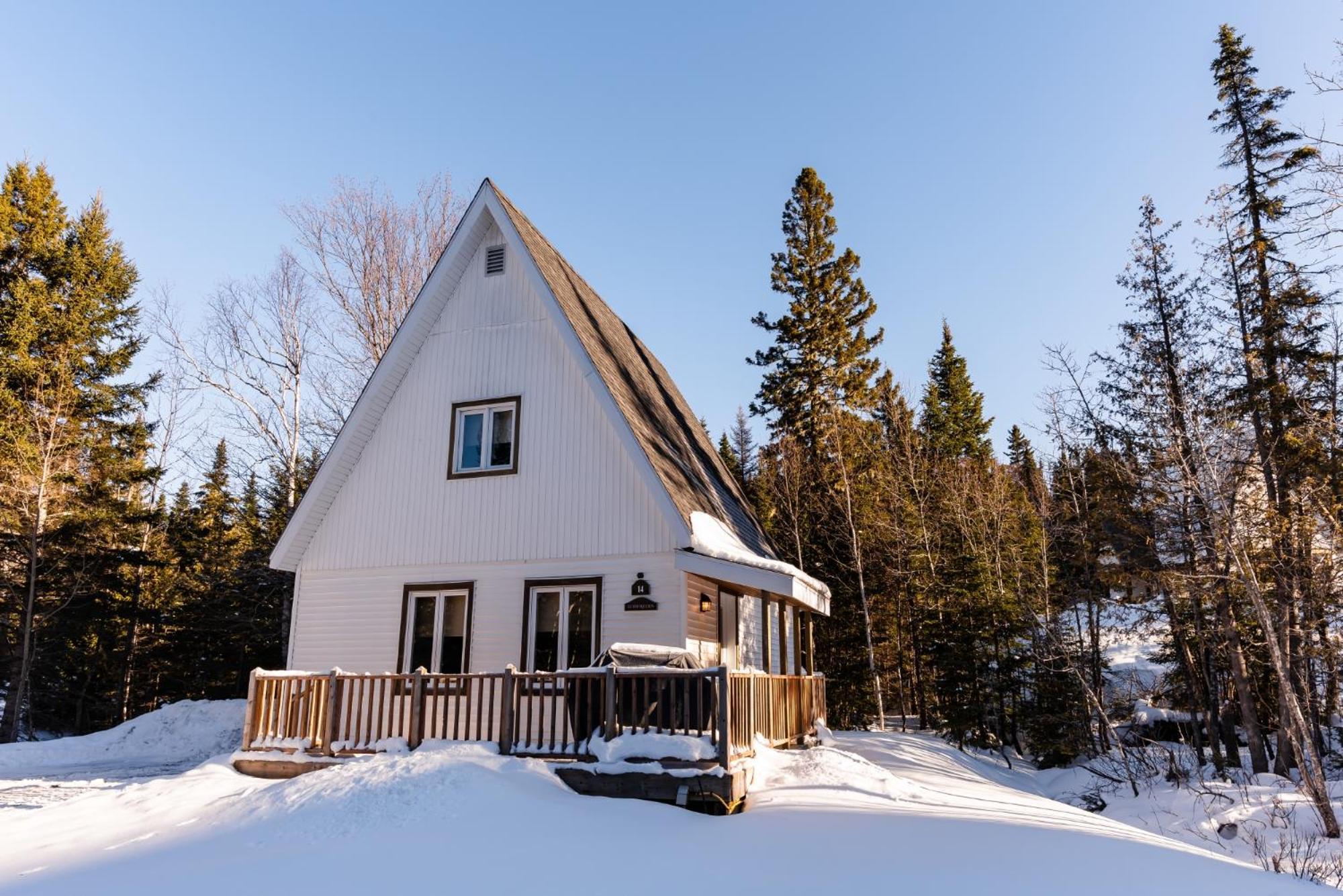 Gite Du Mont-Albert - Sepaq Sainte Anne-des-Chênes Екстериор снимка