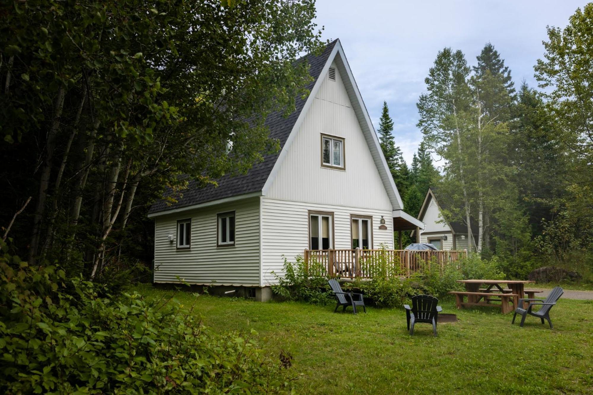 Gite Du Mont-Albert - Sepaq Sainte Anne-des-Chênes Екстериор снимка