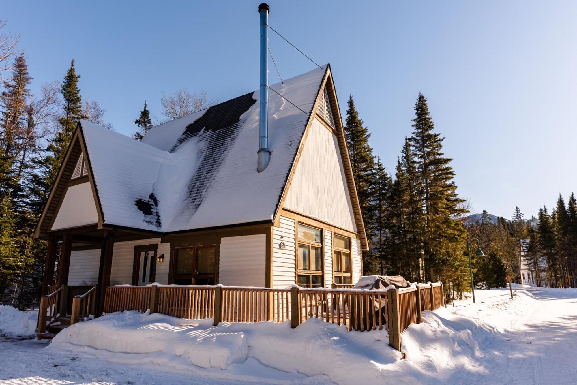 Gite Du Mont-Albert - Sepaq Sainte Anne-des-Chênes Екстериор снимка